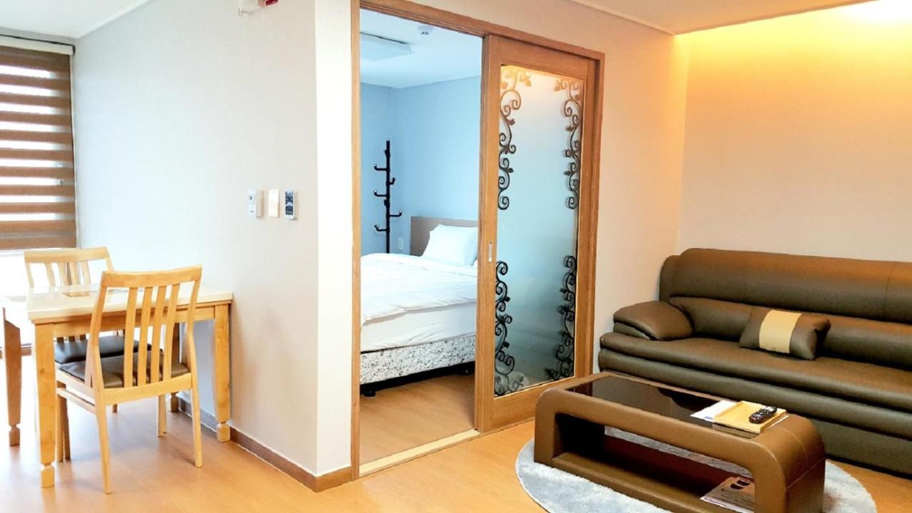 Residence Hotel K Okpo Geoje Eksteriør billede